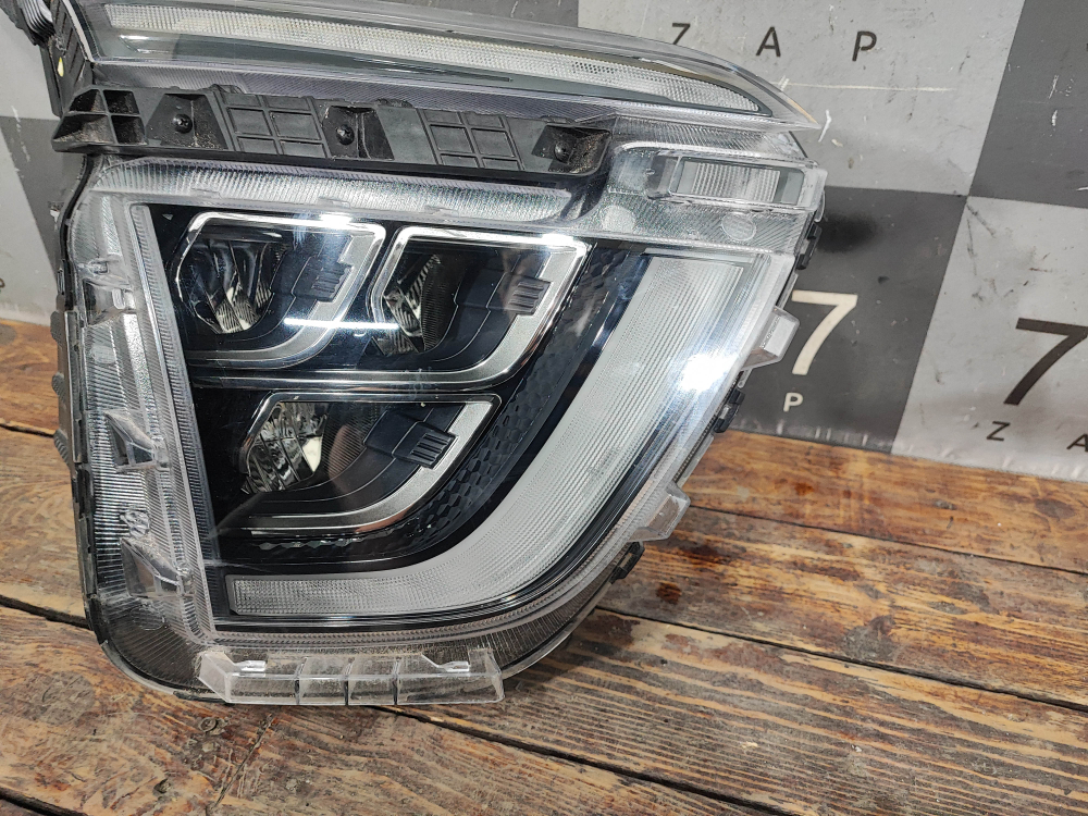 Фара правая LED Hyundai Creta 2 (SU2) 21-нв Б/У Оригинал 92102BW110
