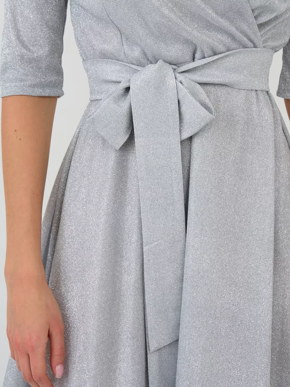 Платье вечернее блестящее