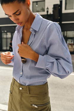 ZARA ХЛОПКОВАЯ РУБАШКА В ПОЛОСКУ, ЭКРЮ/СИНИЙ