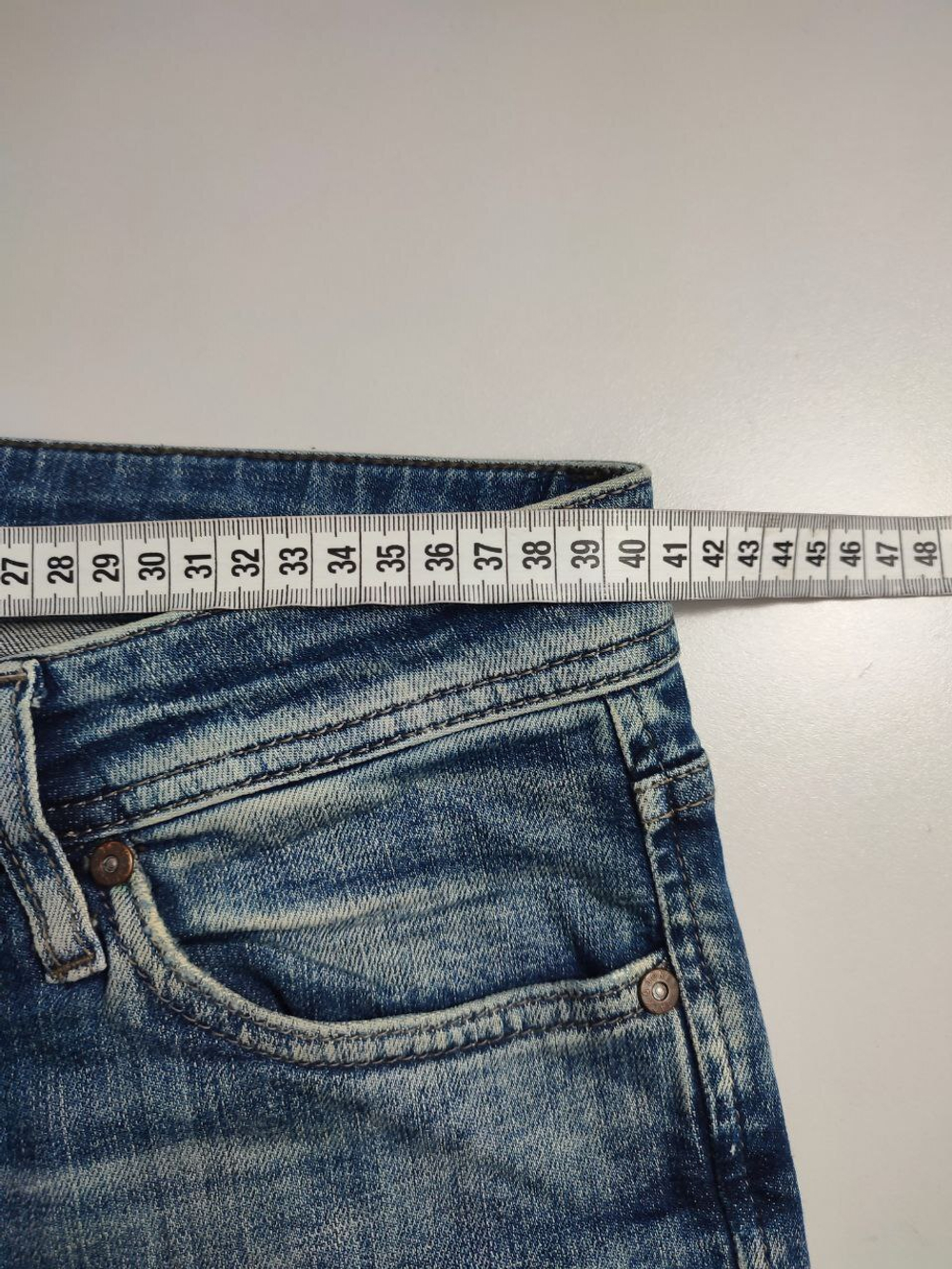 Джинсы Jack&Jones стильные 46 размер