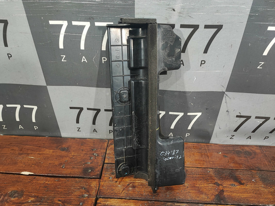 Дефлектор радиатора левый Hyundai Solaris 2 (HCR) 17-нв Б/У Оригинал 25321H5100