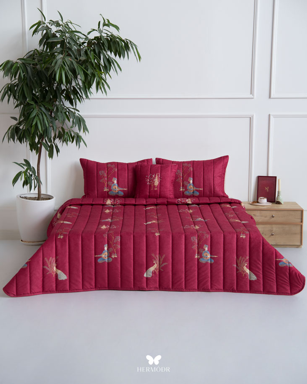 Комплект стеганного покрывала и 3 наволочек Soufiyan Chang Va ood Crimson Hermodr 130220324 Иран