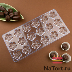 Форма поликарбонатная «Цветок» 18 ячеек