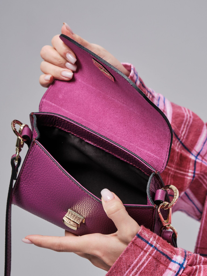 Сумка замшевая на плечо кросс-боди розовая