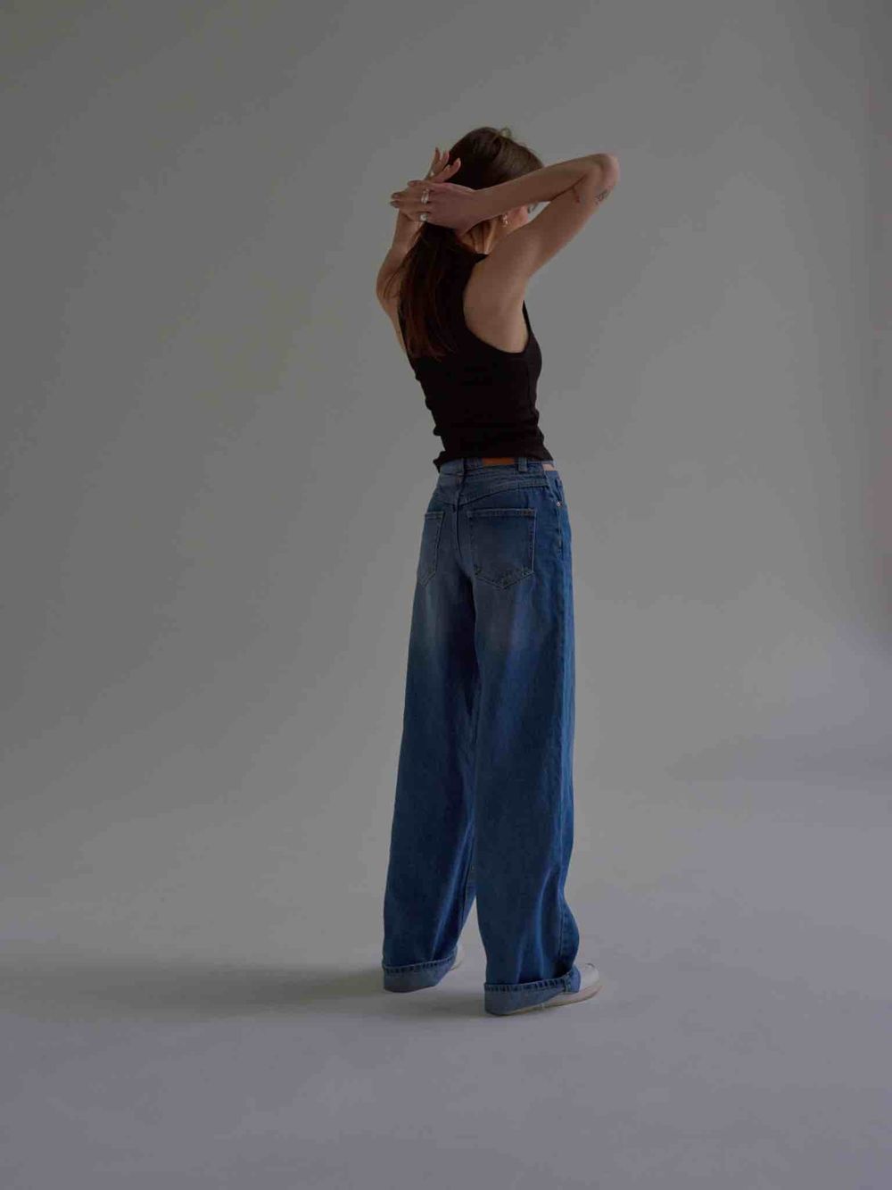 Майка One Two Tank Top черная