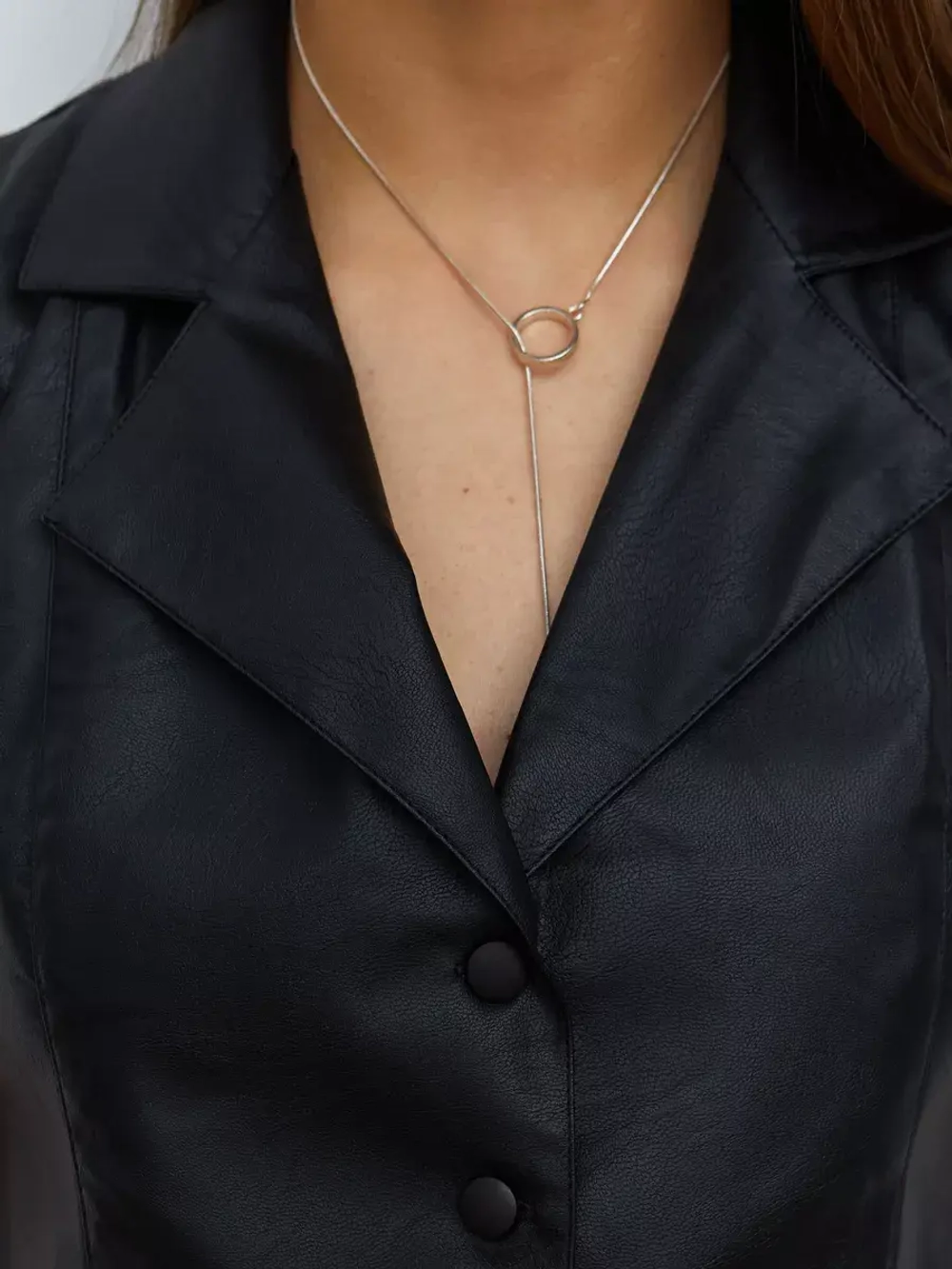 Жилет кожаный