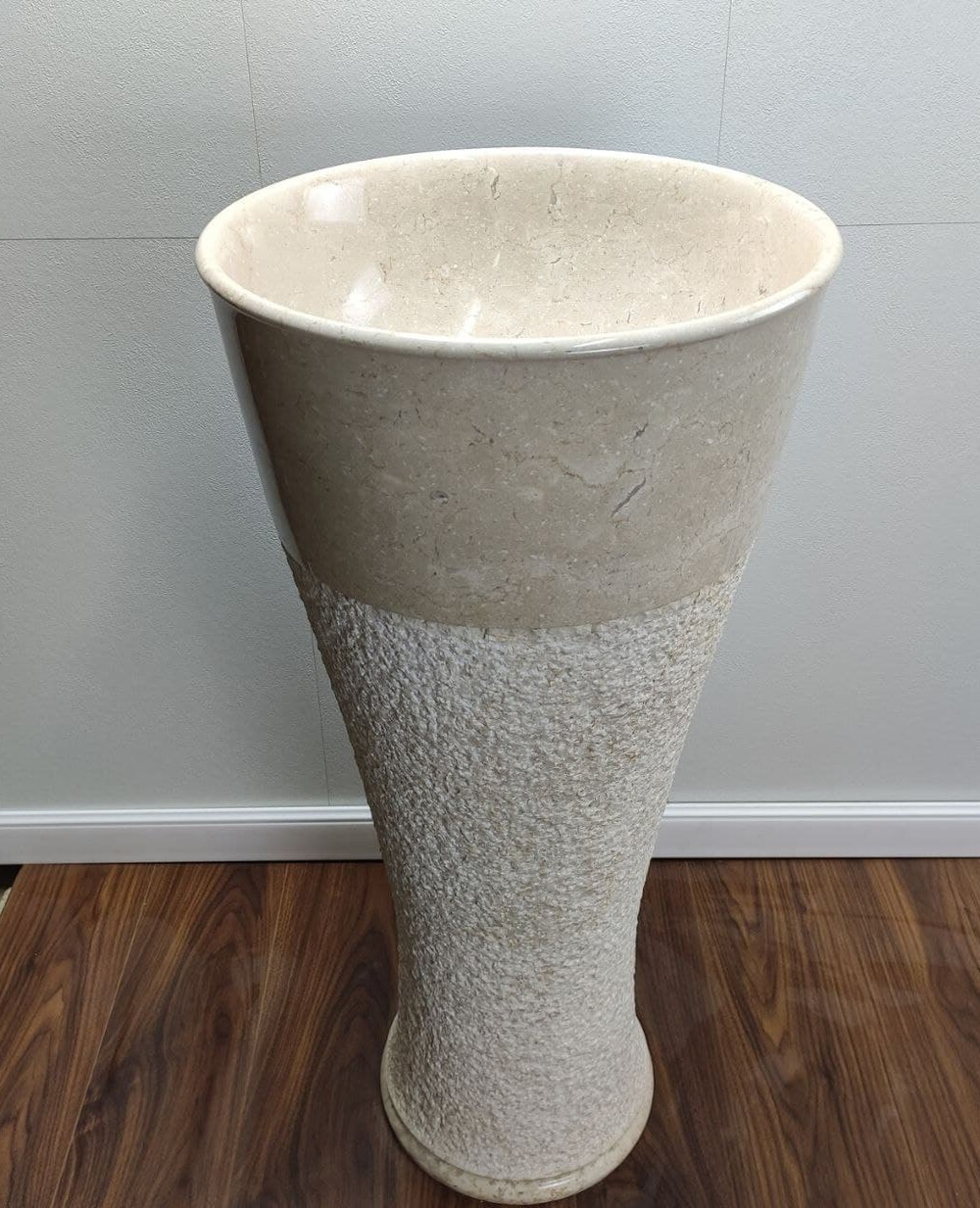 Раковина напольная из мрамора Pedestal Cream/Cream MN-6402