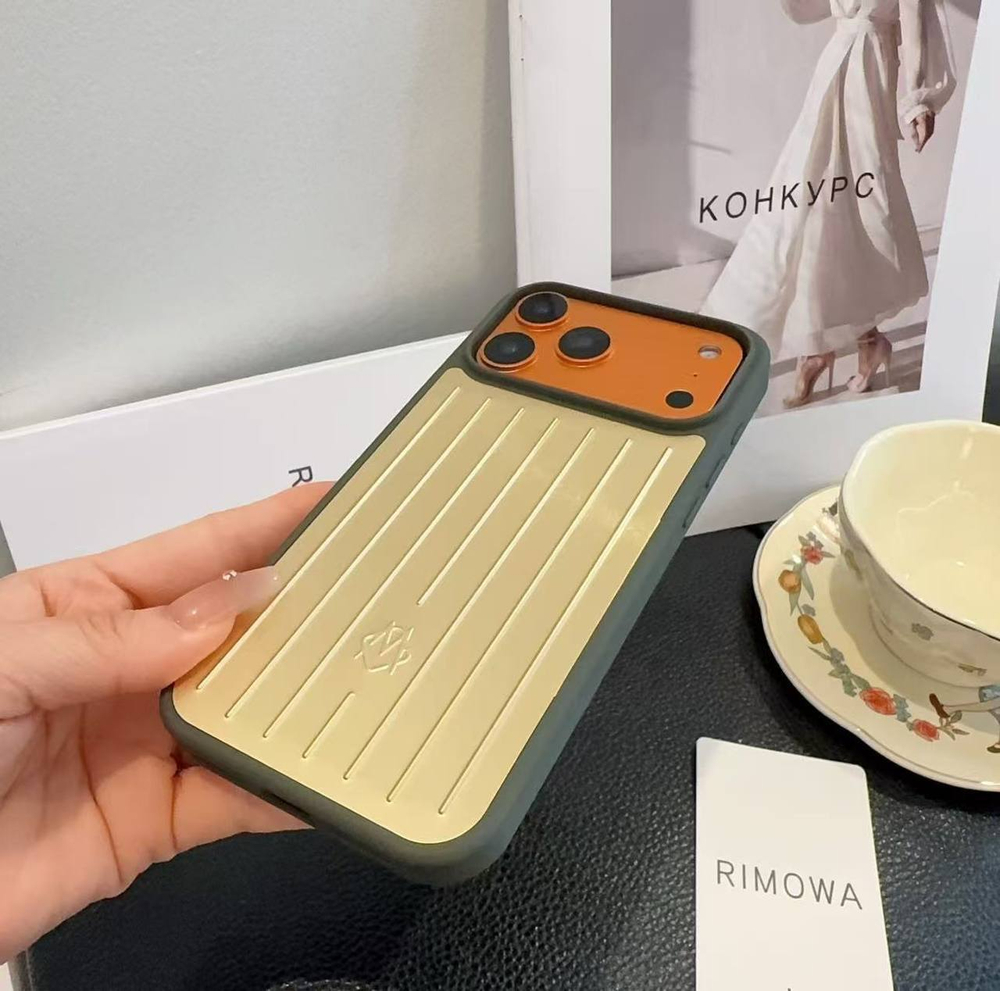 Чехол для iPhone Rimowa