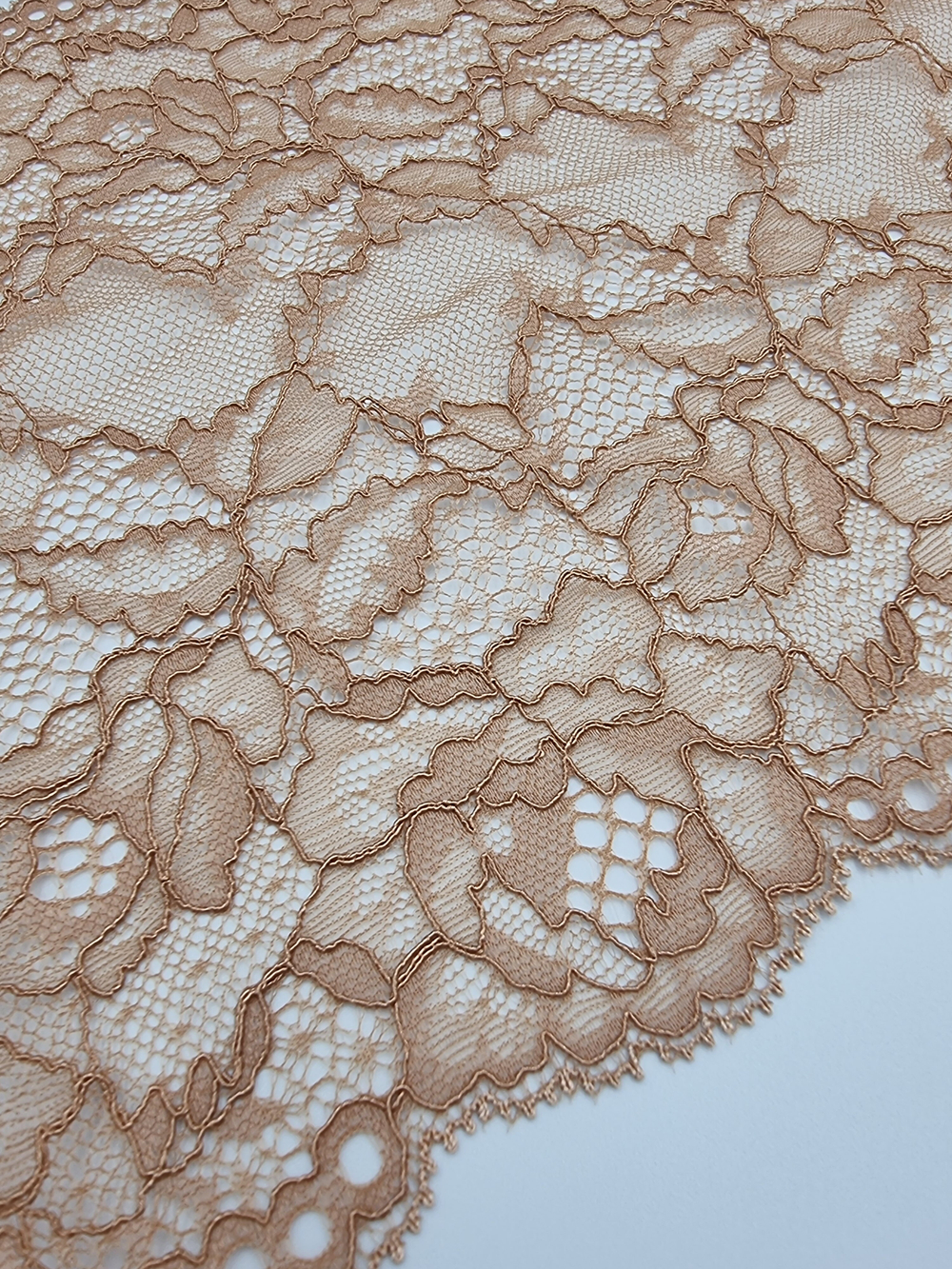 Кружево эластичное коричневое КС178 (24 см)