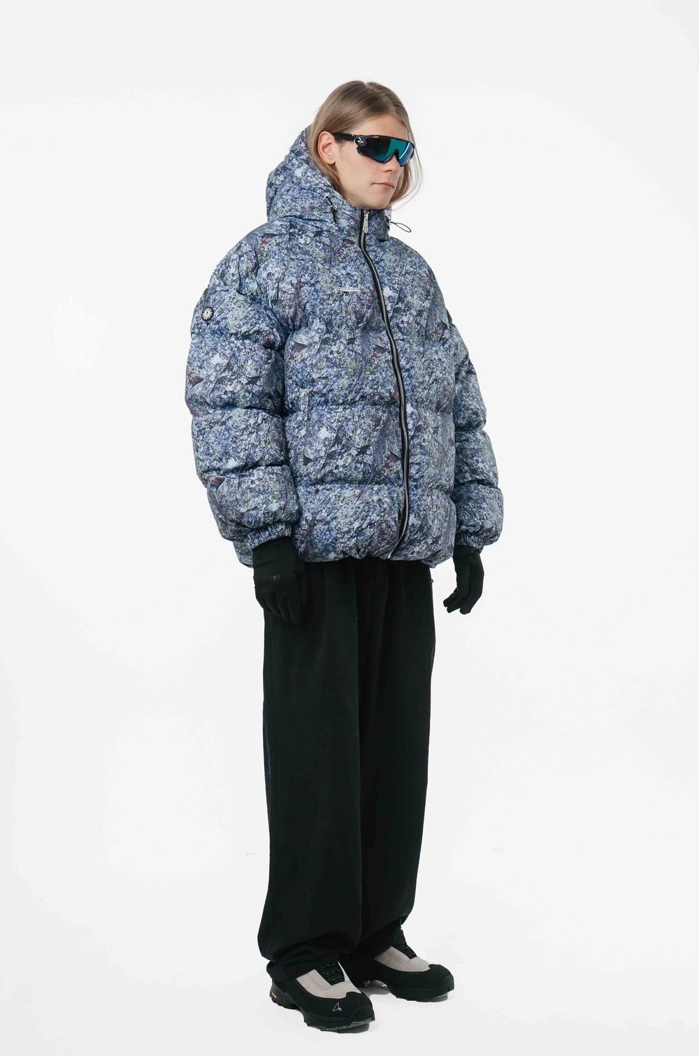 Пуховик Issaya Unity Puffer Stone светло-серый