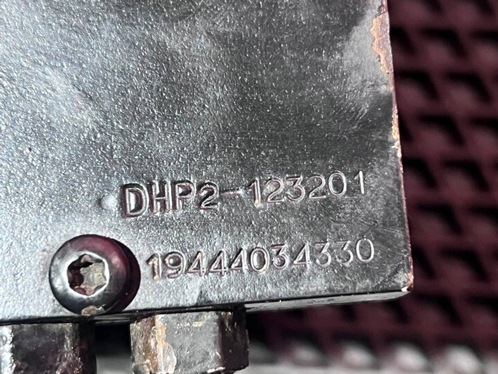 Насос подъема кабины 2016г