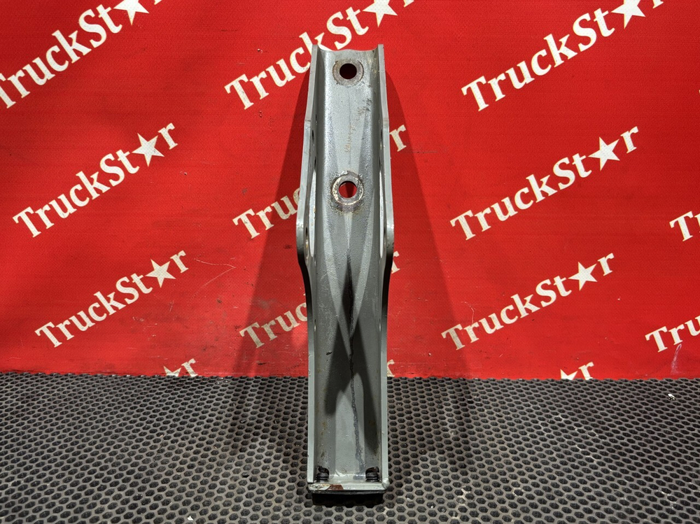 Кронштейн подушки кабины 2022г