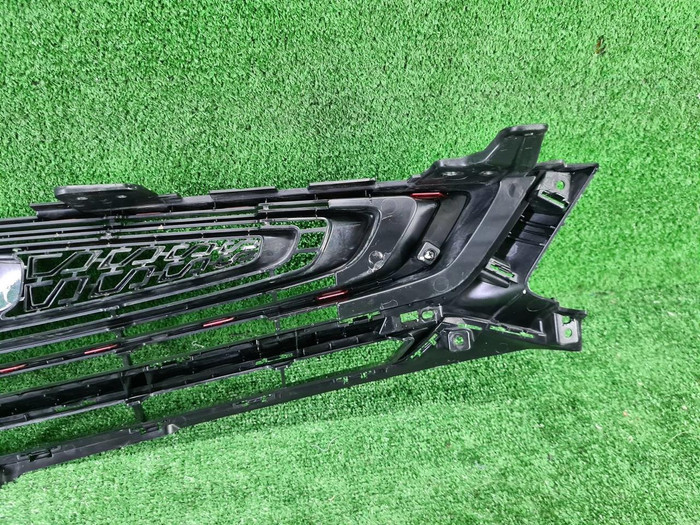 Решетка радиатора Geely Coolray (2019-2023)