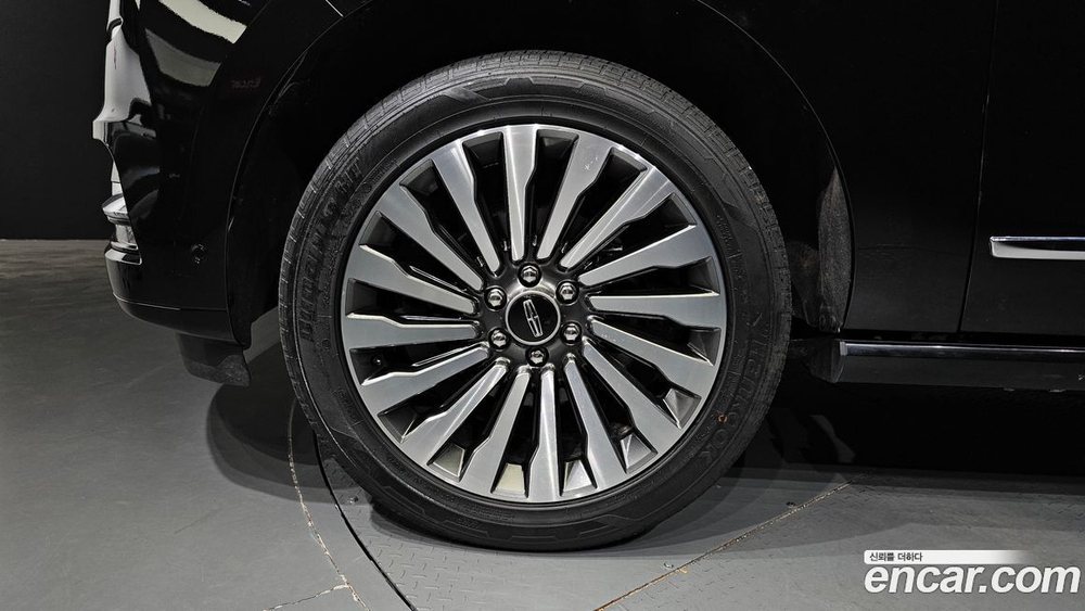 Lincoln Navigator 3.5L (12.2021)