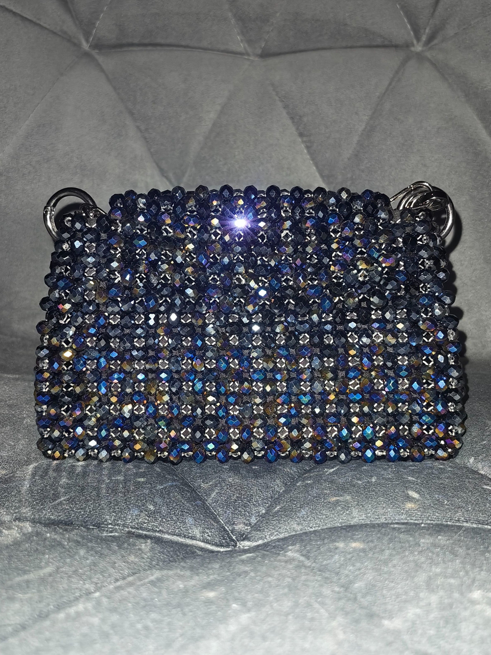 Сумка ручной работы из стеклянных бусин