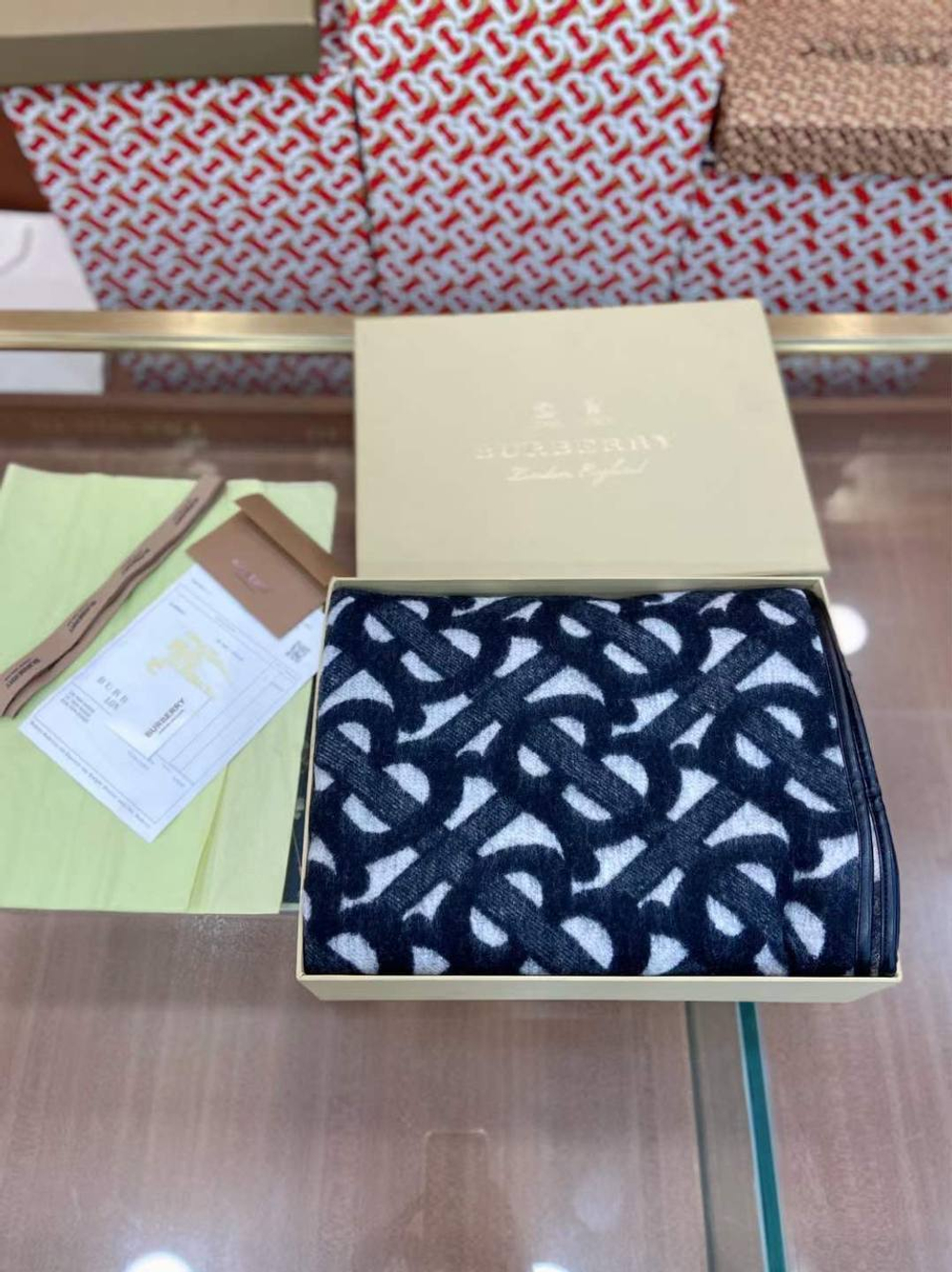 Пончо Burberry