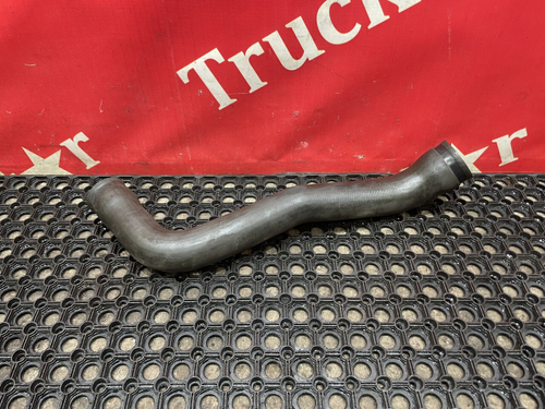 Патрубок радиатора