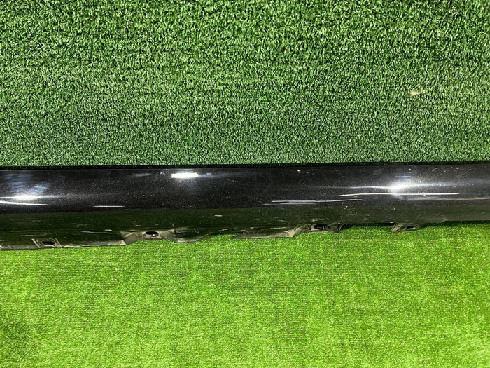 Накладка порога правая Mercedes S W223 (2020-н.в.)