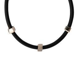 "Тенгиз" браслет в золотом покрытии из коллекции "Кристальное озеро" от Jenavi с замком карабин