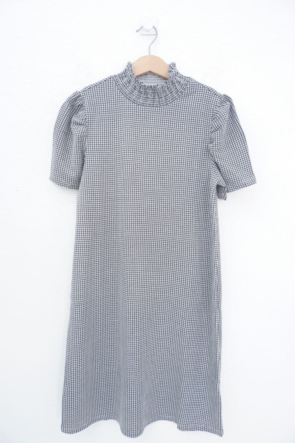 Платье прямое GLORIA JEANS 40/42 размер, новое