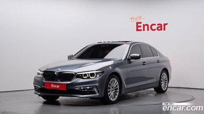 BMW 5 Series (G30) 520i Luxury (08.2019)