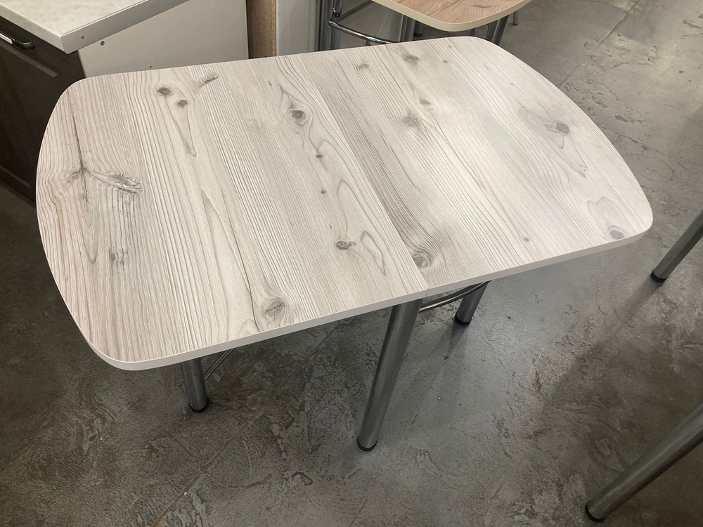 Стол обед Пристенный пластик бискайская сосна