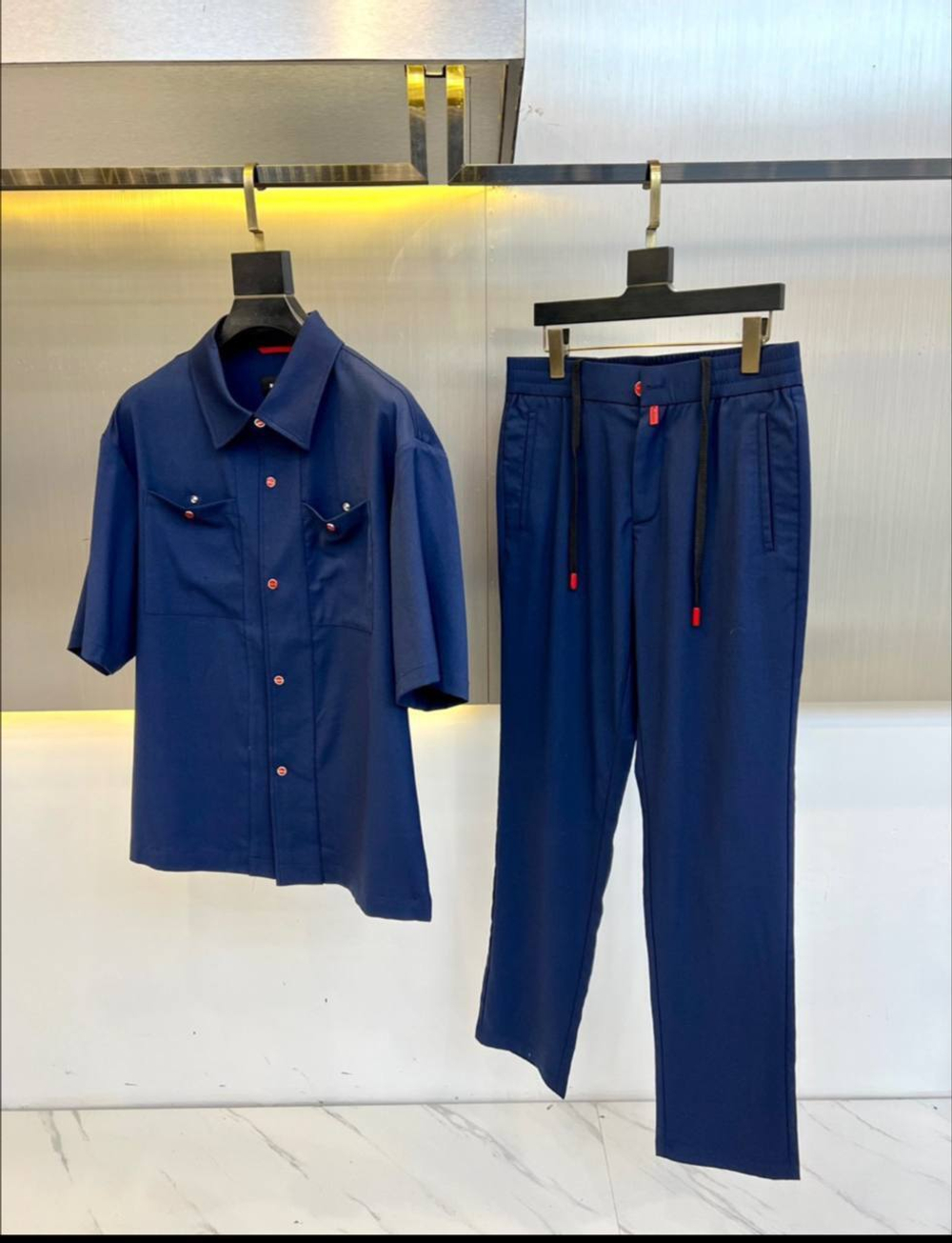 Прогулочный костюм Kiton