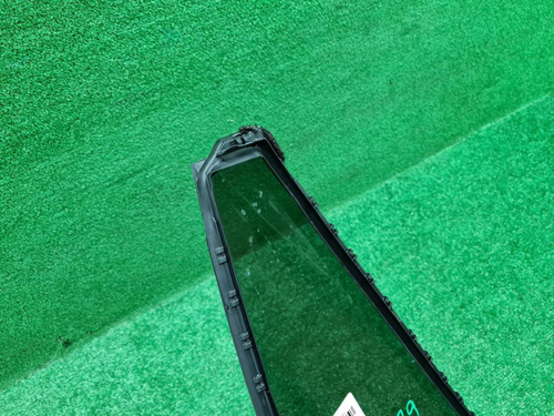 Форточка двери задняя Toyota RAV4 5 XA50 (18-нв)