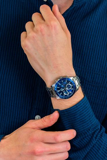 Наручные часы Casio EFV-570D-2A