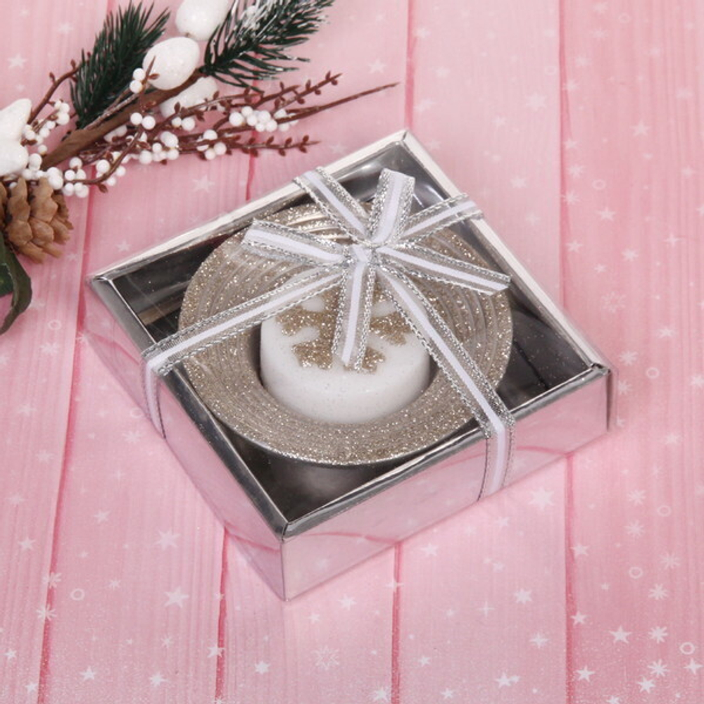 Свеча новогодняя «Снежинка» 10,5*10,5*3 см, шампань