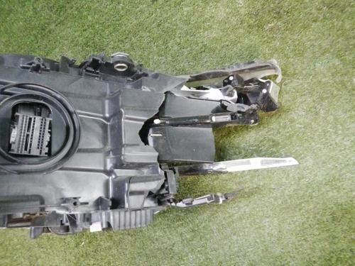 Битая Фара левая BMW 7er G11 G12 (2015-2019) Laser