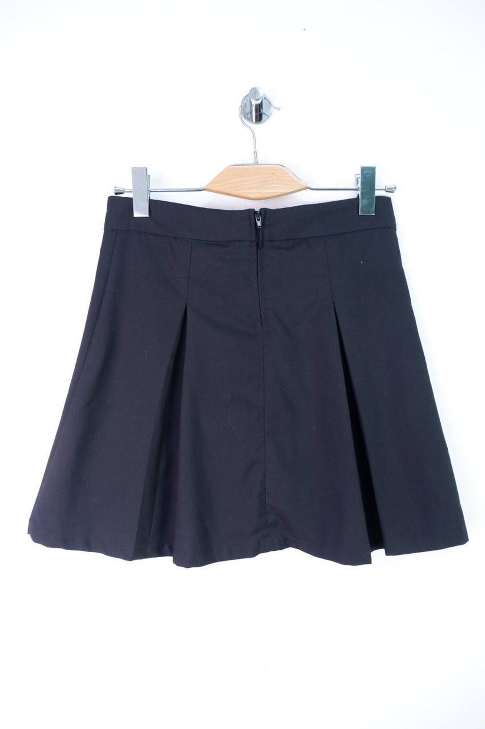 Юбка H&M для кокетливого образа, визуально 42 размер