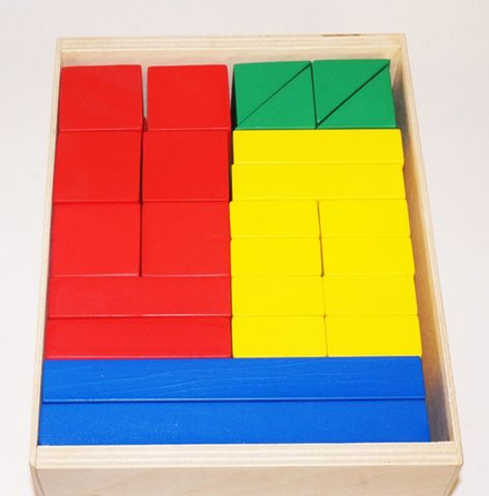 Конструктор детский настольный из дерева. Модель «Строитель» - 32 элемента