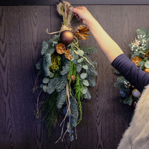 Купить Композиция новогодняя #333 Гирлянда из еловых веток