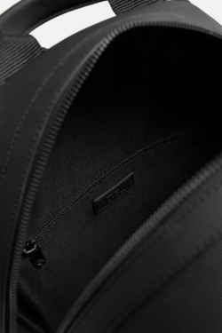 ZARA РЮКЗАК С ТЕКСТУРИРОВАННОЙ ПРОРЕЗИНЕННОЙ ОТДЕЛКОЙ, ЧЕРНЫЙ