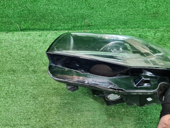 Фара левая VW Transporter T6 (2015-2019) LED