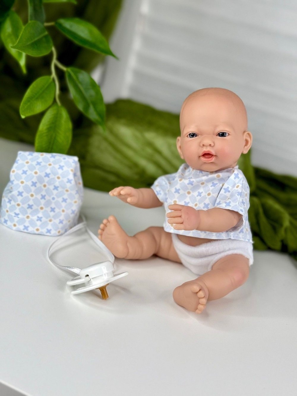 Пупс Marina and Pau 21 cм Mini Golosinas (M200B)