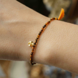 браслет из яшмы с тыквенной кистью