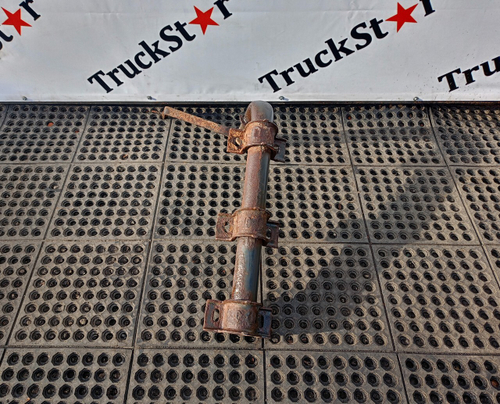 Кронштейн корпуса подножек нижний