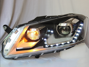 Передние фары VW Пассат Б7 2011-2014 V4 Type