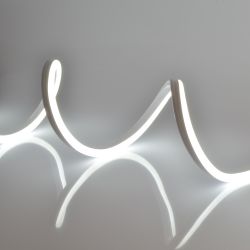 ULS-N21 5M-6500K-1.5M IP67 RRP40C00 Комплект светодиодной ленты 5 м. IP67. Дневной белый свет 6500K. Cетевой шнур 1.5 м. TM Uniel