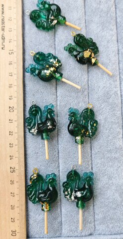 пз Подвеска "Петушок" 35мм, смола, зеленый