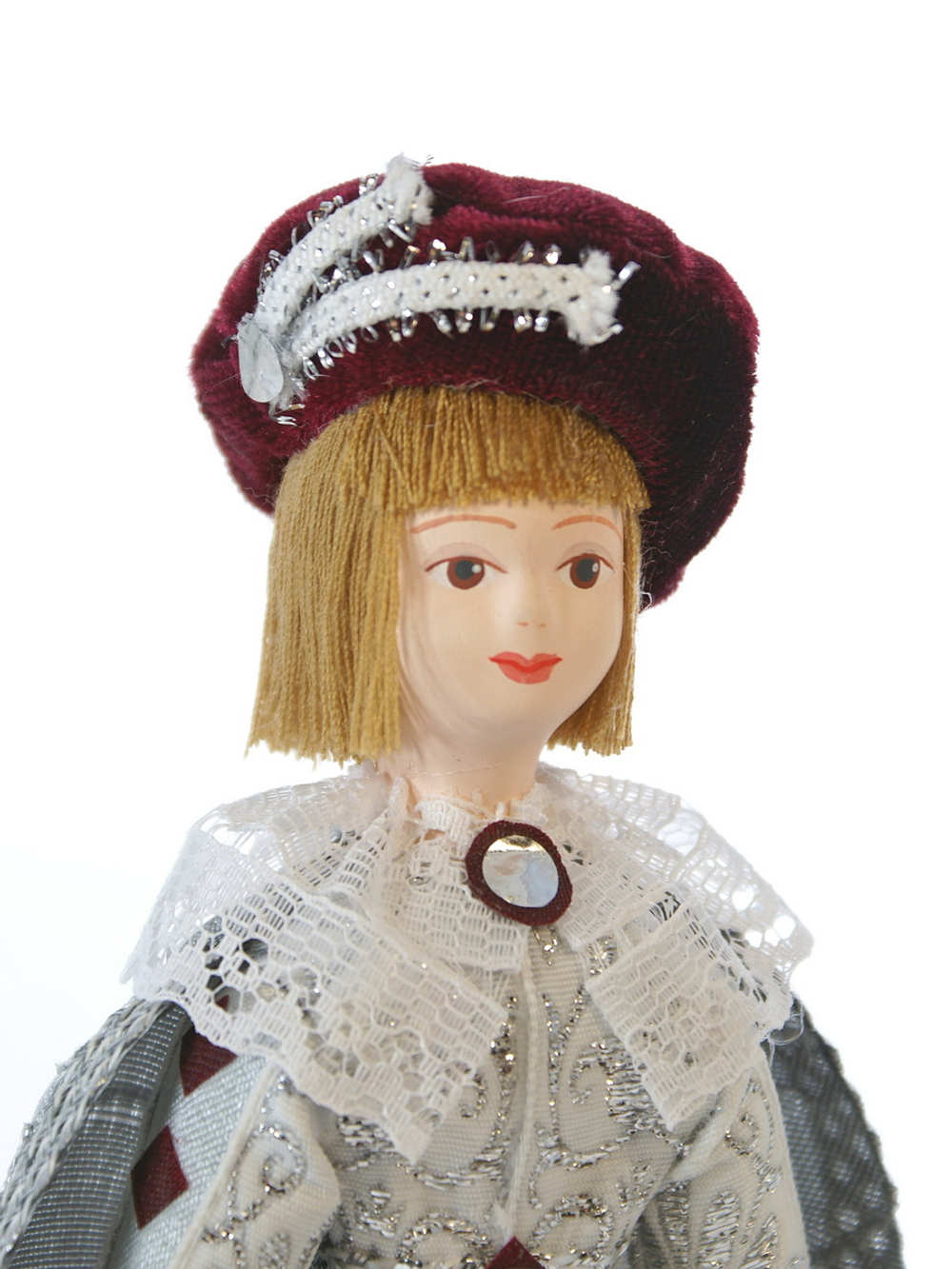 Кукла-подвеска сувенирная фарфоровая Паж