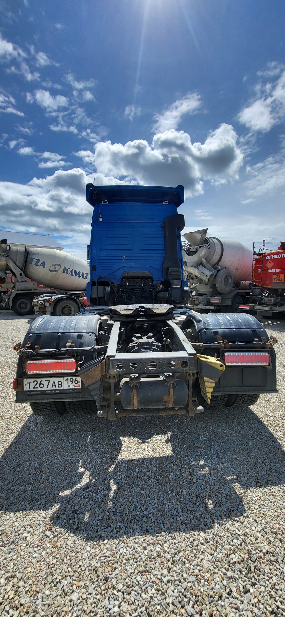 КамАЗ 5490 4x2 Седельный тягач 5490-S5 (Дизельный, 12,0 л, 401 л.с., МТ)