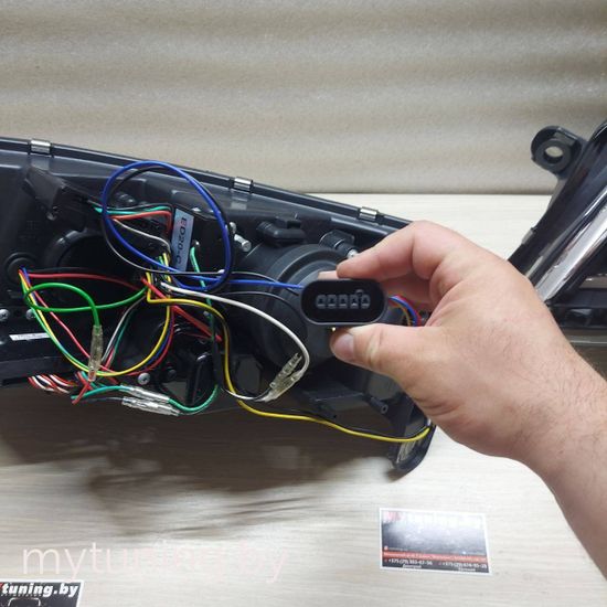 Передние фары Audi A6 C6 xenon tube lights tru drl black