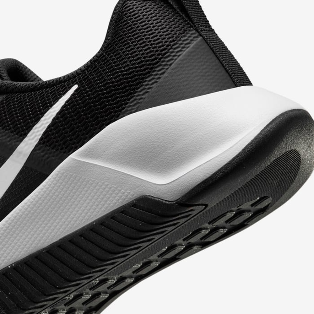 FQ1831-001 Кроссовки Nike MC Trainer 3