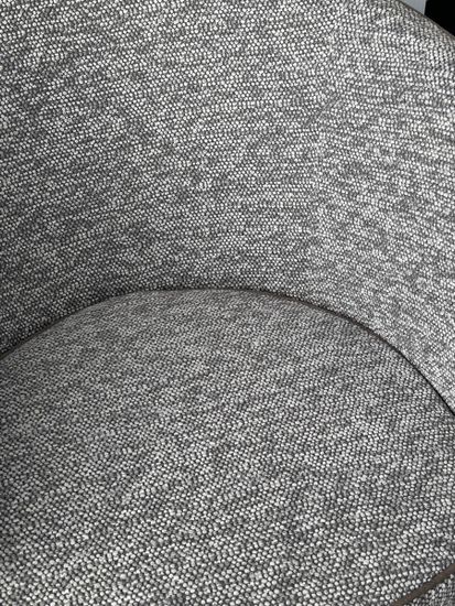 Стул GUST цвет светло-серый TOPIC 451 / черный каркас