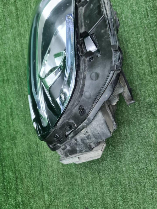 Фара правая Mercedes GLB X247 (2019-2023) LED