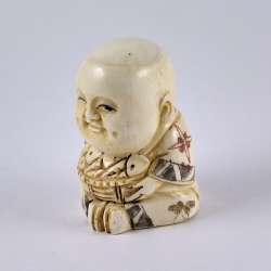 Нэцкэ Мальчик Карако с корзиной рыбы