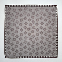 Платок коричневый Fendi